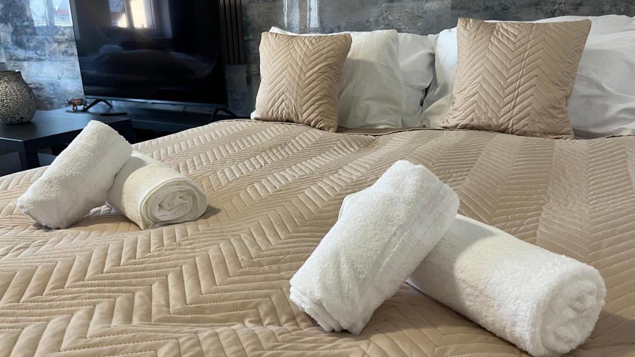 Downtown Boutique Apartments Liberec Bagian luar foto
