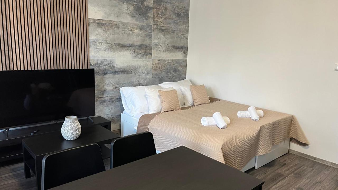 Downtown Boutique Apartments Liberec Bagian luar foto