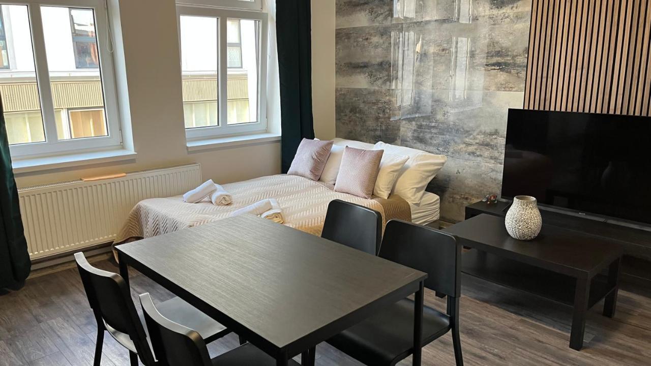 Downtown Boutique Apartments Liberec Bagian luar foto