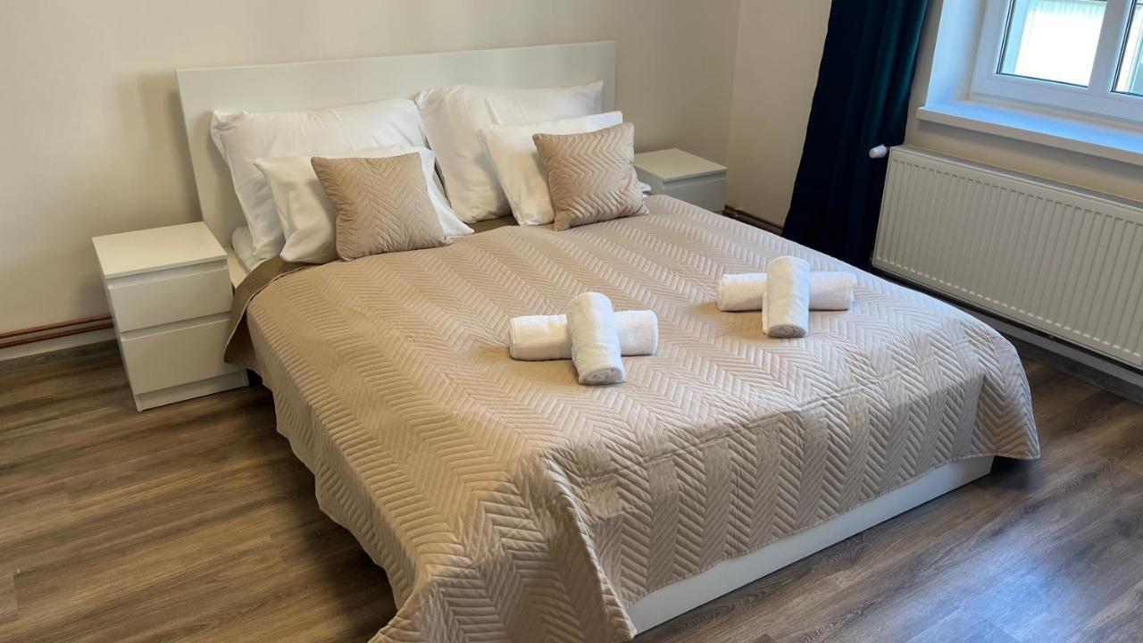 Downtown Boutique Apartments Liberec Bagian luar foto