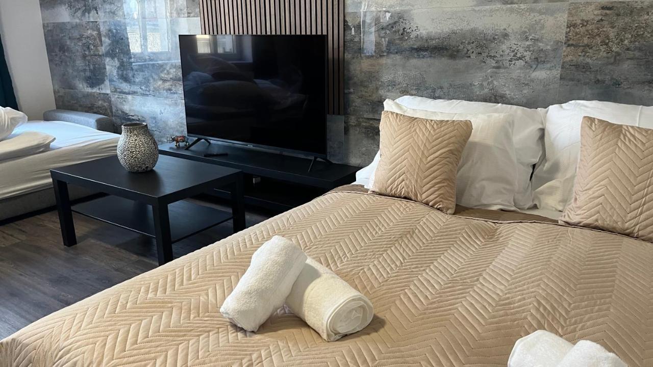 Downtown Boutique Apartments Liberec Bagian luar foto